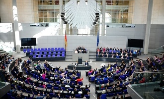 Minister Prien und Schneider stellen sich Befragung im Bundestag