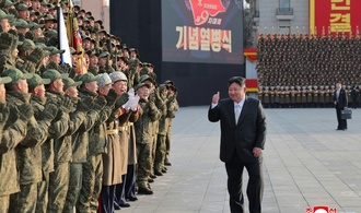 Nordkorea enthüllt offenbar erstmals Statue von Machthaber Kim