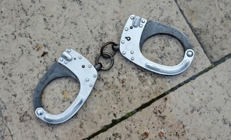 Sechs Festnahmen bei Durchsuchungen wegen Schwarzarbeit in Baugewerbe