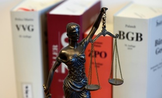 Sieben Jahre Haft für Chaosfahrt mit gestohlenem Radlader in Hessen