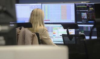 Dax startet im Minus - Schwankungen an den Börsen bleiben hoch