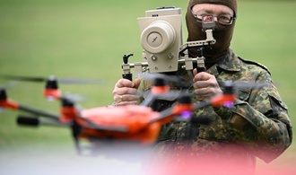 Bundeswehr darf künftig auf Polizei-Anforderung Drohnen abschießen