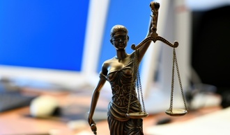 14 Monate vor Auszahlung schon gemeldet: Dennoch Anspruch auf Arbeitslosengeld