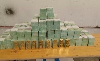 Streit um Öllieferungen: Ungarn behält Geld und Gold von freigelassenen Bankmitarbeitern ein