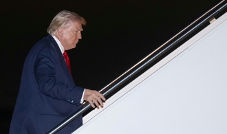 Trump kündigt ''sehr harte'' Angriffe im Iran an und droht mit Ausweitung der Ziele