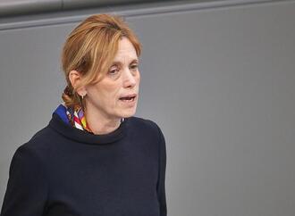 Prien warnt vor Diskriminierung durch KI