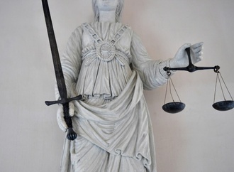 Getöteter achtjähriger Fabian aus Güstrow: Mordanklage gegen Exfreundin von Vater