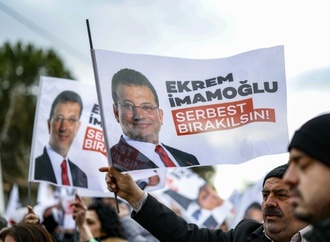 Holpriger Start von Prozess gegen inhaftierten Erdogan-Rivalen Imamoglu in Istanbul