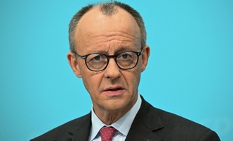 Merz ''besorgt'' wegen steigender Energiepreise - Keine Festlegung bei Tankrabatt