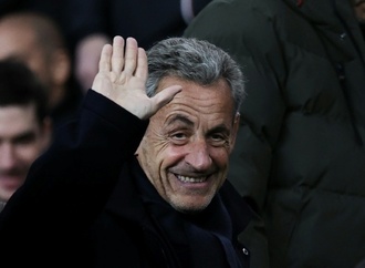 Frankreichs Ex-Präsident Sarkozy droht erneut Fußfessel