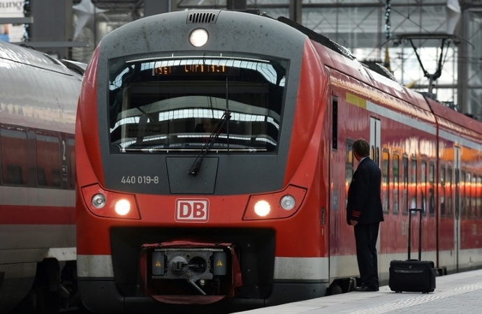 Klima-Allianz und Unternehmen dringen auf Stärkung öffentlicher Verkehrsmittel