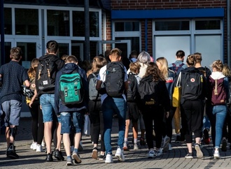 Statistik: Jährliche Ausgaben pro Schülerin und Schüler um 700 Euro gestiegen