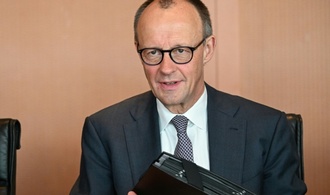 Merz trifft norwegischen Regierungschef Störe und besucht Weltraumbahnhof