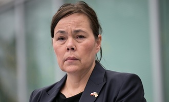 Regierungskrise in Grönland - Außenministerin Motzfeldt tritt zurück