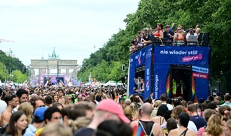 Queer-Beauftragte will Kanzler Merz zu Christopher Street Day einladen