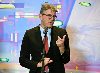 Grüne richten wegen Weimer Fragen an Regierung - Aktuelle Stunde im Bundestag