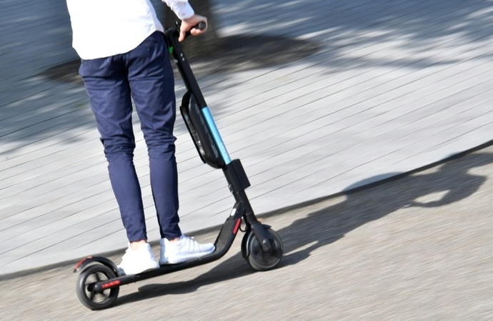 E-Scooter-Vermieter sollen künftig bei Unfallschäden haften