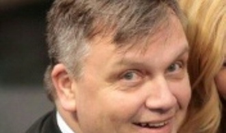 KZ Buchenwald: Hape Kerkeling spricht bei Gedenkfeier zu Jahrestag von Befreiung