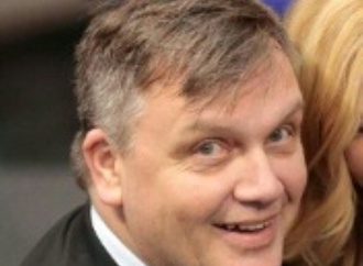 KZ Buchenwald: Hape Kerkeling spricht bei Gedenkfeier zu Jahrestag von Befreiung