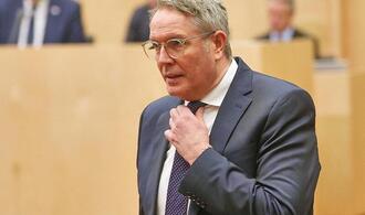 Schweitzer will USA bei Ramstein-Nutzung nicht einschränken