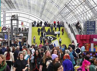 Leipziger Buchmesse steuert auf neuen Besucherrekord zu