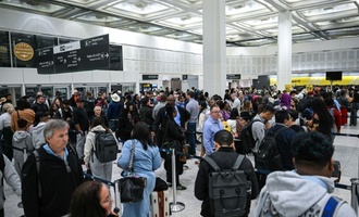 Haushaltsstreit: Trump kündigt Einsatz von ICE-Mitarbeitern an Flughäfen an