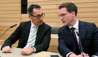 Grüne und CDU führen nach Landtagswahl in Baden-Württemberg Sondierungsgespräche