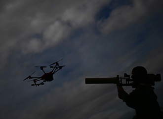 Geheimdienst: Aus Russland kommende Drohne trifft Kraftwerk in Estland