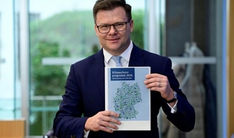 Acht Milliarden Euro mehr für Klimaschutz - Bundeskabinett verabschiedet Programm