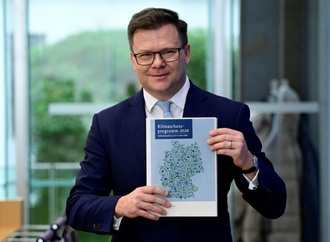 Klimaschutzprogramm: Acht Milliarden Euro mehr für Energiewende und Industrie-Umbau