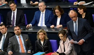 Merz offen für höhere Pendlerpauschale - aber skeptisch bei Übergewinnsteuer