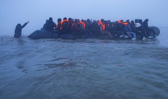 Schleusungen über Ärmelkanal: Verdächtigte in Nordrhein-Westfalen festgenommen