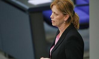 Prien verteidigt Umbau von ''Demokratie leben''-Programm