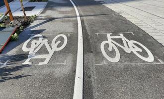 Studie: Ältere Männer bei E-Bike-Unfällen besonders gefährdet