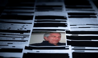 Ungeschwärzte Namen in Epstein-Akten: Opfer verklagen US-Regierung und Google