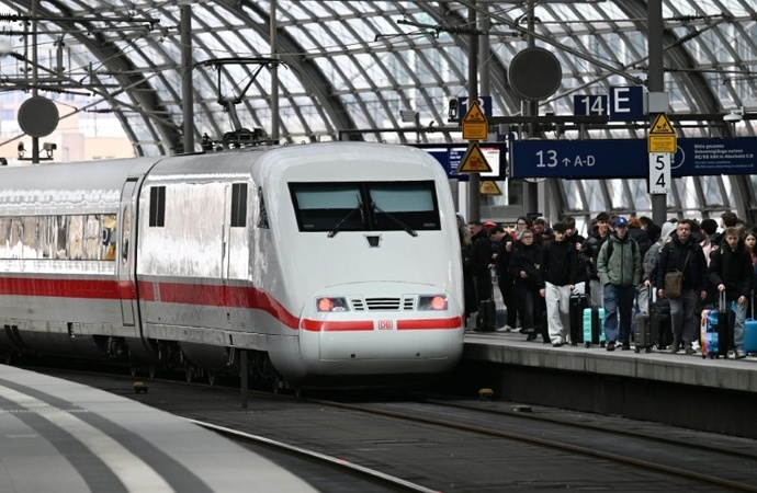 Deutsche Bahn macht erneuten Milliardenverlust - Palla sieht aber ''Trendwende''