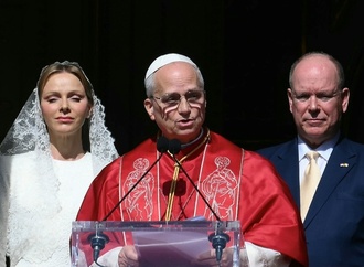 Papst Leo XIV. prangert bei Besuch in Monaco Kluft zwischen Arm und Reich an