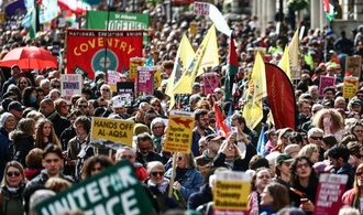 Zehntausende demonstrieren in London gegen Rechtsextremismus