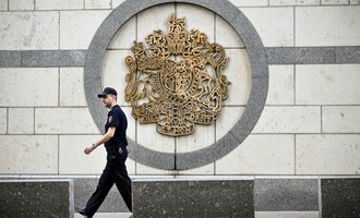 Russland weist Diplomaten der britischen Botschaft wegen Spionagevorwürfen aus