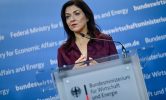 Energieministerin Reiche: Mehr Gaslieferverträge für bessere Energieversorgung