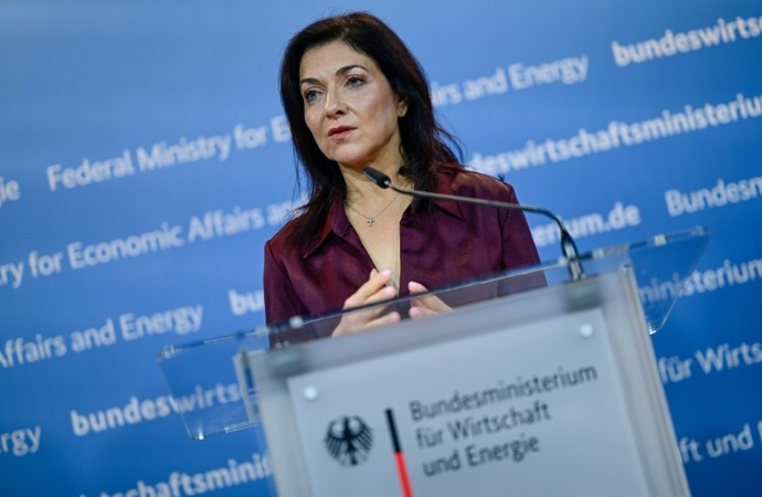 Energieministerin Reiche: Mehr Gaslieferverträge für bessere Energieversorgung