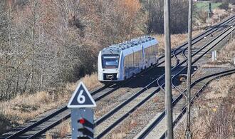 Bahngewerkschaft fordert wegen Spritpreisen günstige Zugtickets