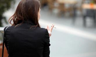 Jeder Zweite für Steuererhöhungen auf Tabak und Spirituosen