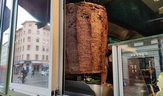 Lauterbach empfiehlt nun doch Fleischkonsum - gegen Demenz