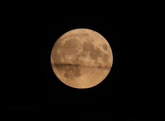 ''Artemis 2''-Crew erreicht Einflussbereich des Mondes