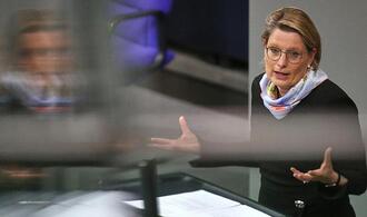 Justizministerin fordert Entkriminalisierung von Schwarzfahren