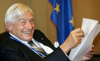 Ex-Postminister Schwarz-Schilling gestorben