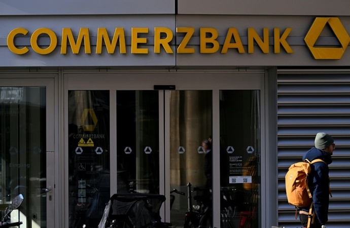 Commerzbank bekräftigt Ablehnung von Übernahme durch Unicredit