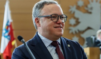 Ost-Regierungschefs fordern sofortiges Aussetzen der CO2-Abgabe auf Benzin