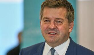 Schulze fordert Merz zu schneller Spritpreis-Entlastung auf